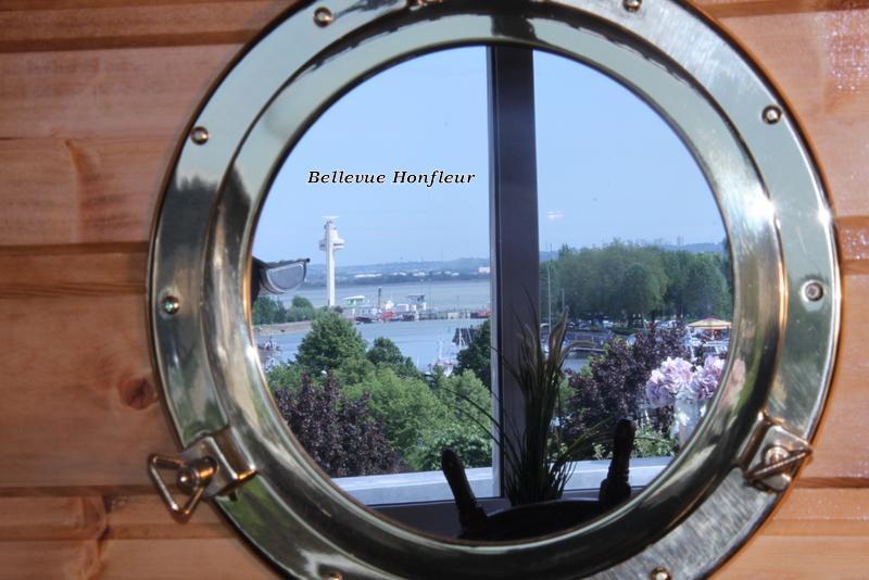 Le Bellevue - Beautiful Sea View Apartment องเฟลอร์ ภายนอก รูปภาพ